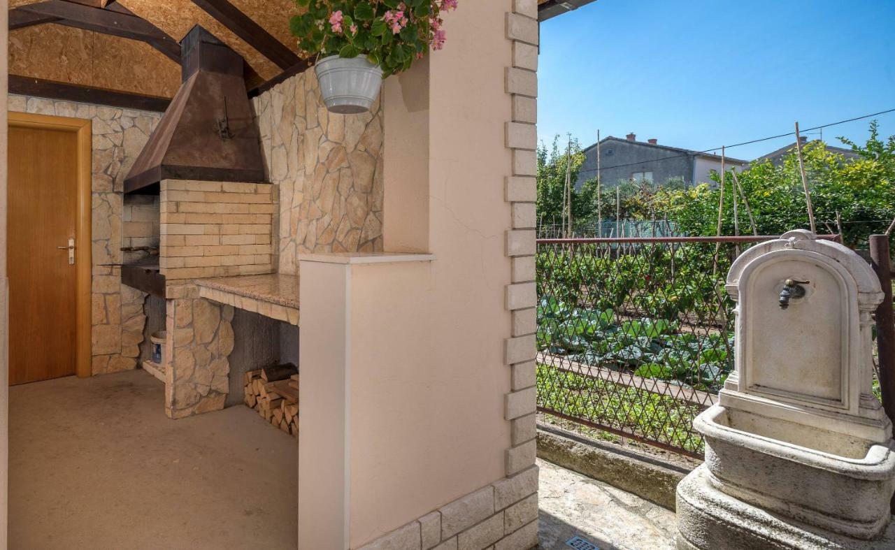 Apartment Novi Kastela Dış mekan fotoğraf