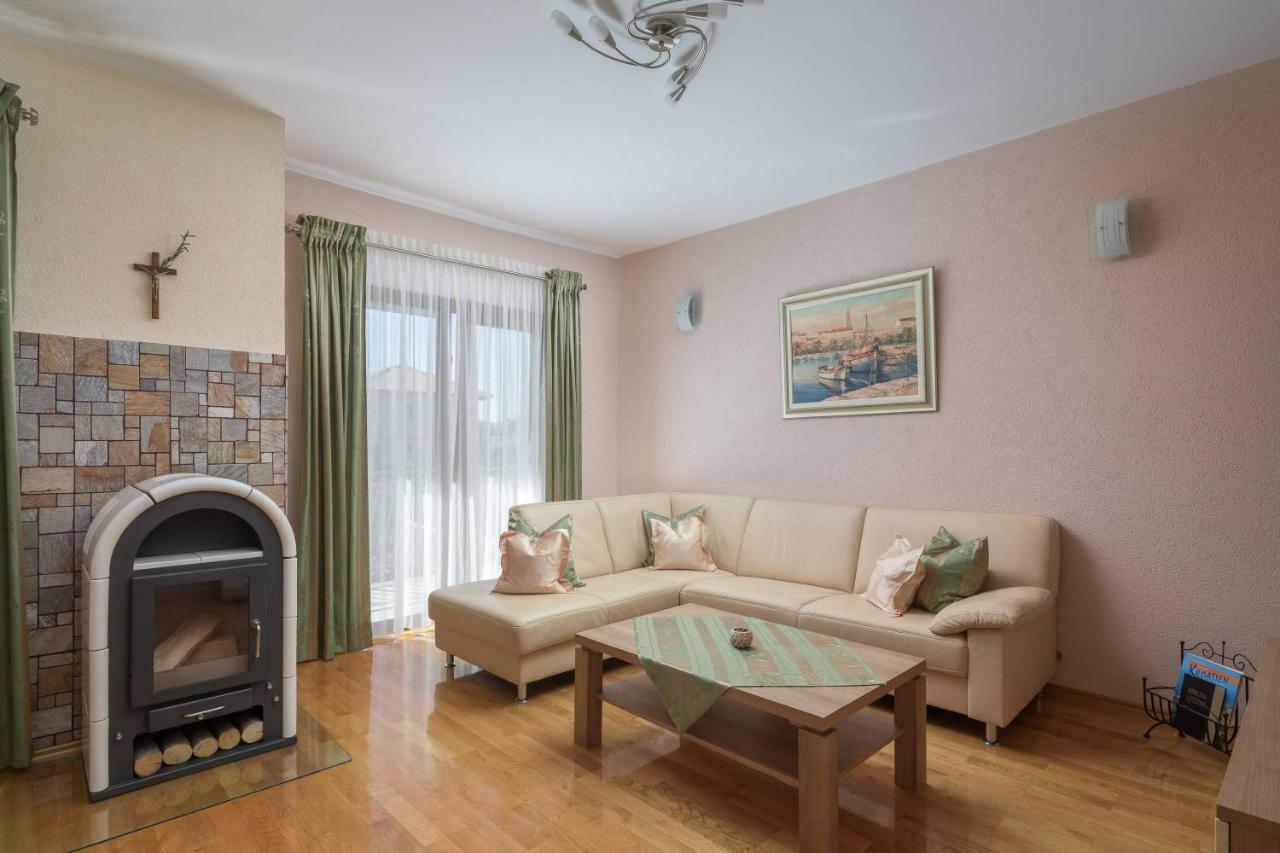 Apartment Novi Kastela Dış mekan fotoğraf